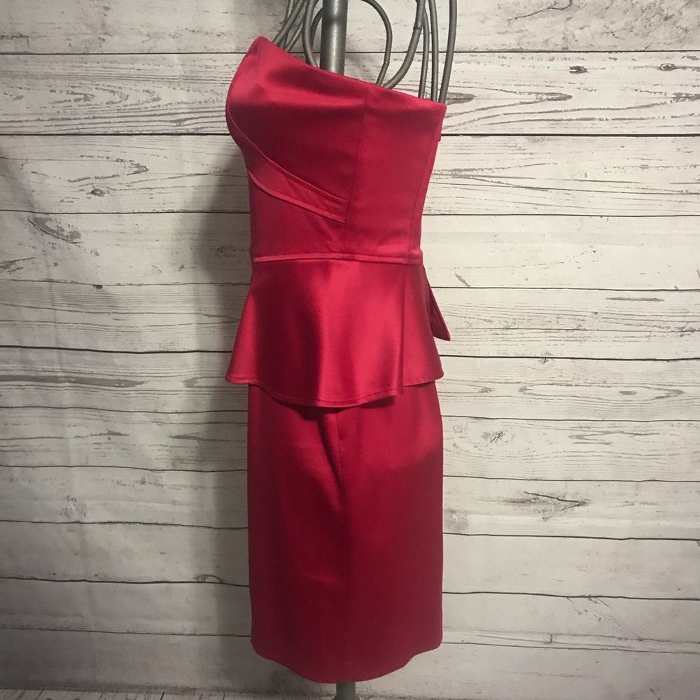 29) Max & Cleo Peplum Dress Size 6 - Picture 4 of 9